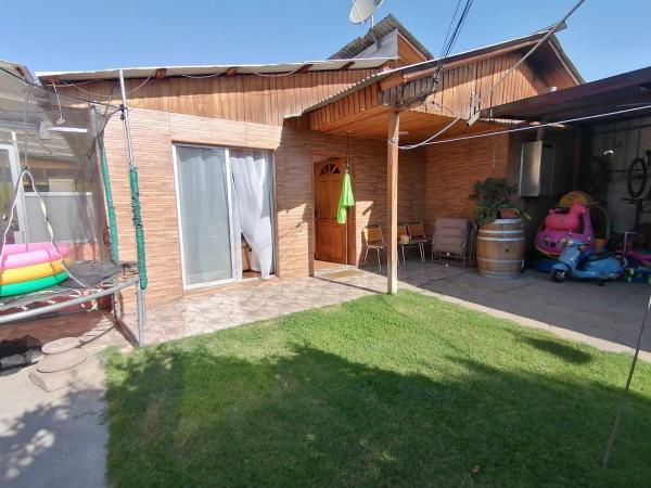 SE VENDE HERMOSA CASA