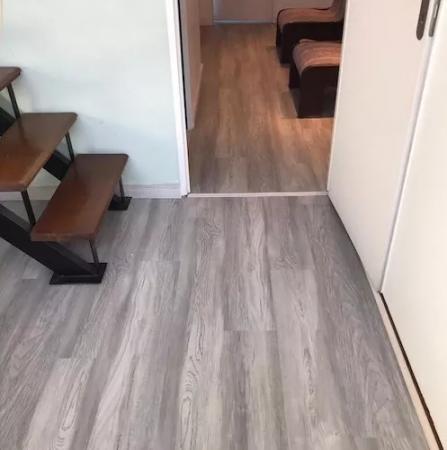 INSTALADOR PISOS VINILICOS EN LA REINA