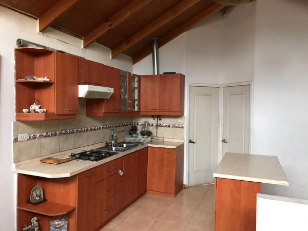 SE ARRIENDA GRAN CASA CON LOCAL COMERCIAL 