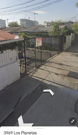 CASA EN ESCUELA AGRÍCOLA CON VÍA LÁCTEA 