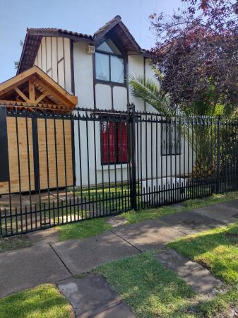 ARRIENDO COMODA, ACOGEDORA Y REMODELADA CASA
