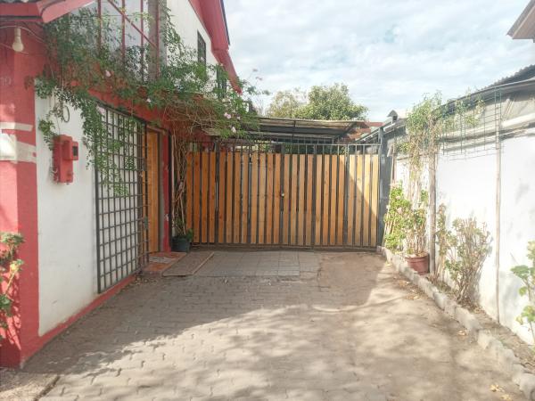 PRECIO REBAJADO - OPORTUNIDAD - CASA DE 2 PISOS - 