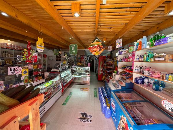 SE VENDE CASA ALMACEN