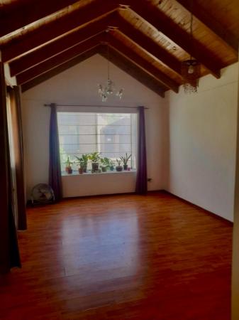 SE VENDE VIVIENDA