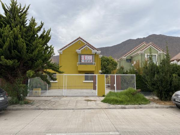HERMOSA CASA 2 PISOS AISLADA CIUDAD DE LOS VALLES