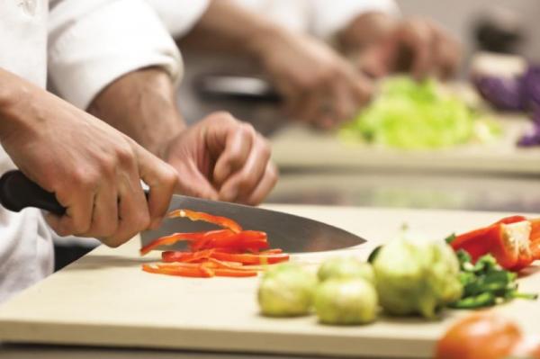 AYUDANTE COCINA VARON TURNO TARDE
