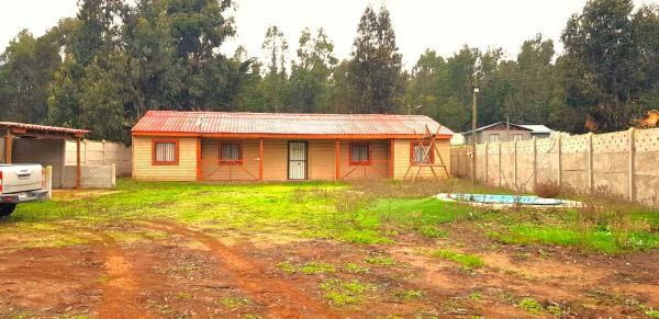 SE VENDE CASA 4D2B EN HORCÓN CON AMPLIO TERRENO
