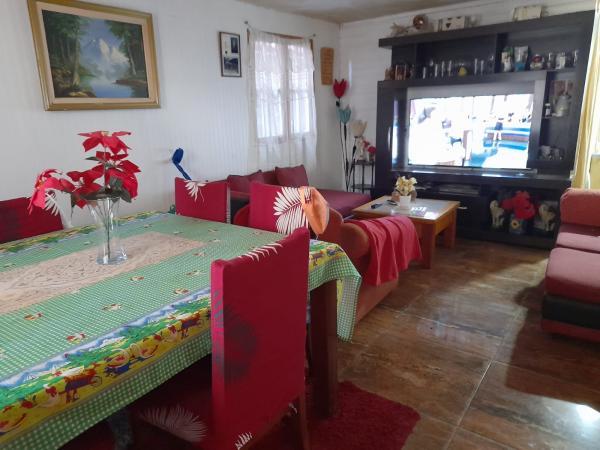 SE VENDE CASA DE MADERA DE 2 PISOS  PEÑAFLOR