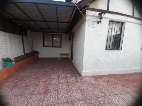 SE VENDE EXCELENTE CASA 2 PISOS