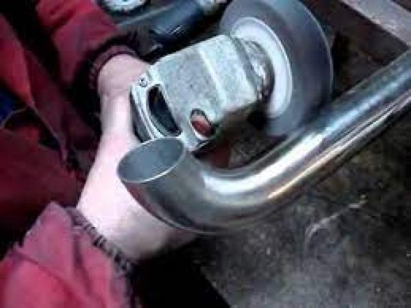 EMPRESA METALÚRGICA NECESITA PULIDOR