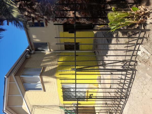 SE ARRIENDA CASA RECIÉN REMODELADA 