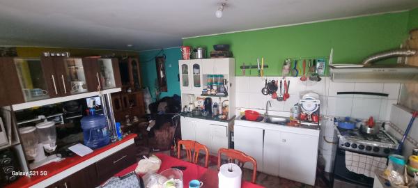 SE VENDE CASA 