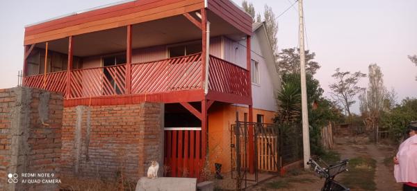 VENDO CASA 2 PISOS 