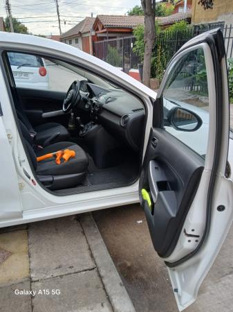 VENDO MAZDA2 SPORT
