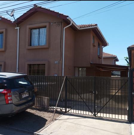 CASA DE 2 PISOS, VILLA EL ABRAZO/BARRIO ORIENTE 