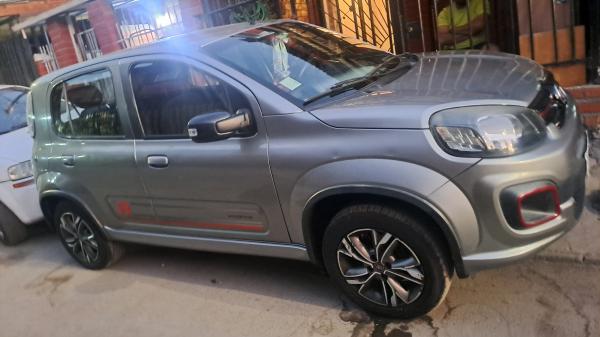 SE VENDE POR RENOVACIÓN 