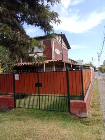 EXCELENTE CASA PASOS METRO SOTERO RÍO 