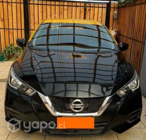VENDO TAXI NISSAN VERSA AÑO 2021, 