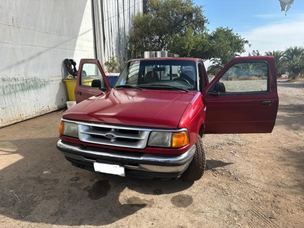 VENDO CAMIONETA