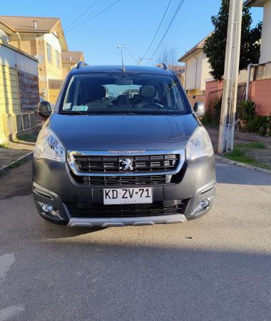 PEUGEOT TEPEE 2018 PARA 7 PASAJEROS  IMPECABLE 