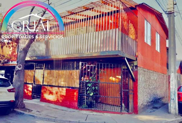 SE VENDE CASA DE DOS PISOS EN LA PINTANA