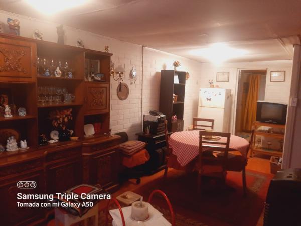 VENTA CASA CALLE DEUCALION CERCA PORTALES
