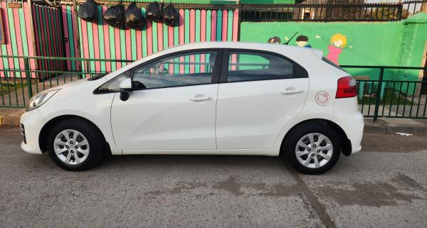 KIA RIO 5 EX 1.4L 6MT DAB  - 66 MIL KILÓMETROS 