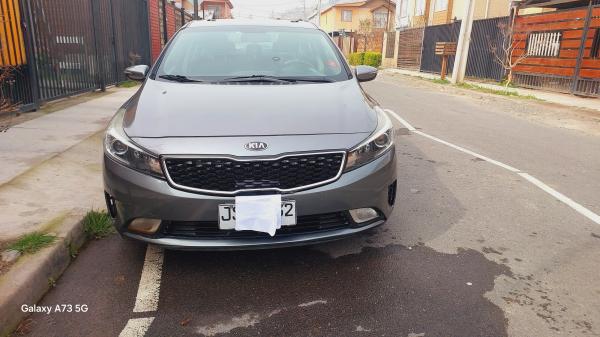 VENDO KIA CERATO 2017 SPECIAL PACK