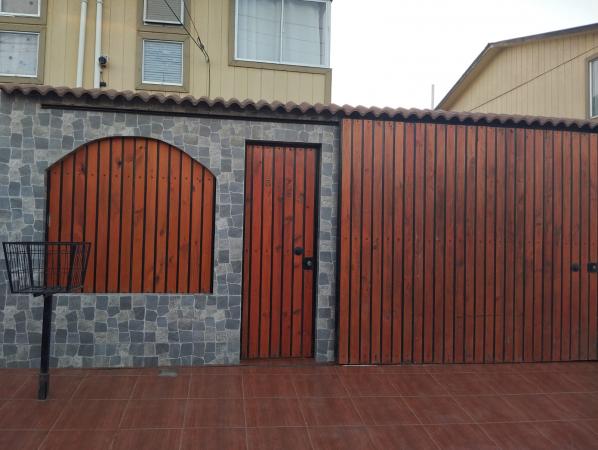 VENDO CASA EN LA SERENA