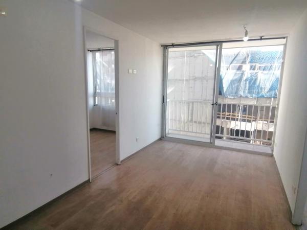 SE VENDE DPTO EN METRO LA CISTERNA