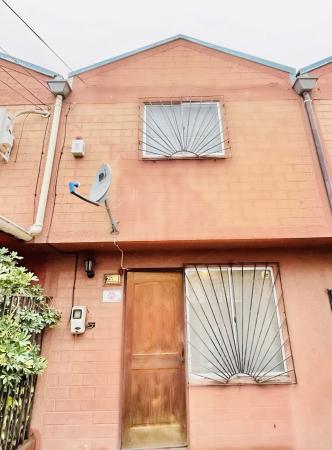 SE ARRIENDA CASA EN VALLE VERDE, SECTOR ESMERALDA.
