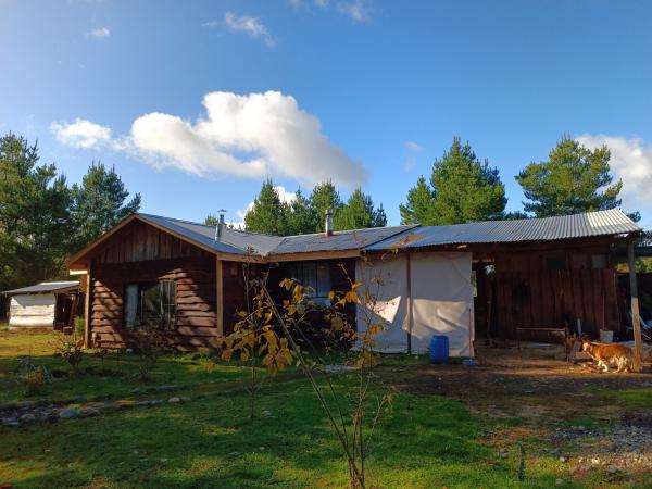 CASA EN PARCELA 4D/2B A 15 MINUTOS DE PITRUFQUEN