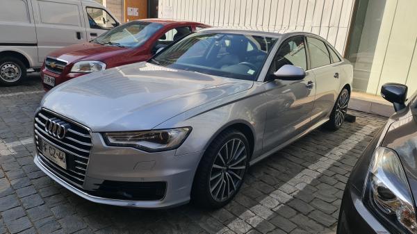 AUDI A6 2015-16 IMPECABLE LLANTAS ARO 19