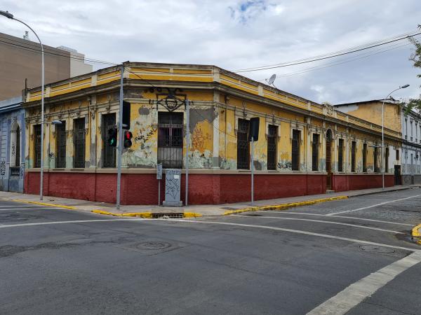 CASA ESQUINA ALTE BARROSO - STO. DOMINGO