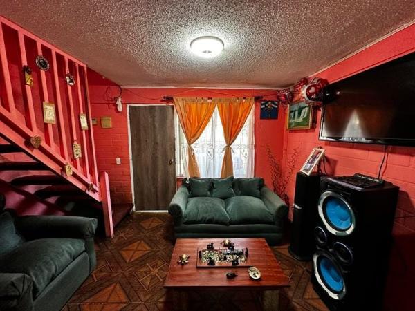 CASA SANTIAGO, MAIPÚ LO ARRIETA