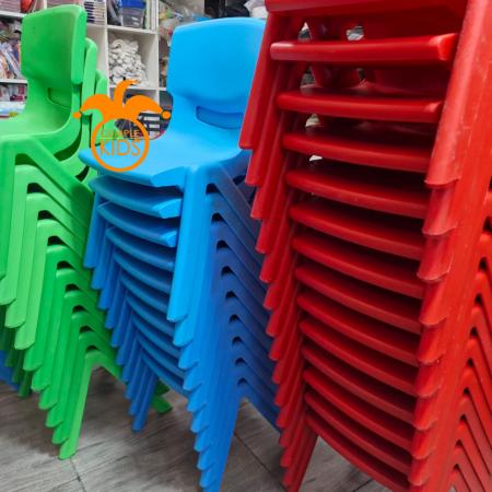 COLORIDAS SILLAS INFANTILES (ARRIENDO) 