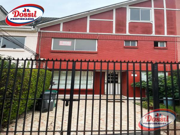 ARRIENDO CASA EN VALLE VERDE ESTACION CENTRAL.