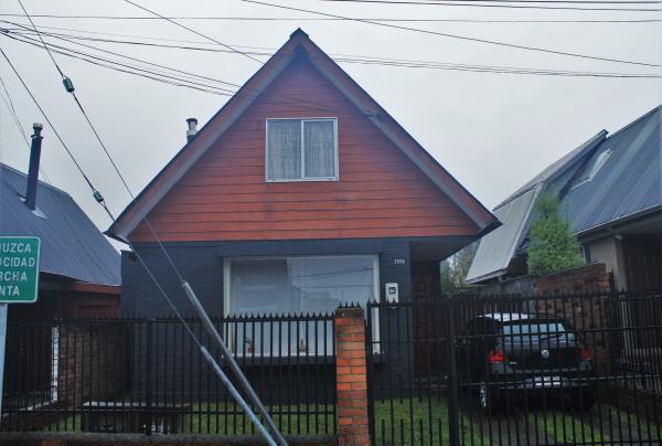 SE VENDE CASA EN JARDIN AUSTRAL (OPORTUNIDAD)