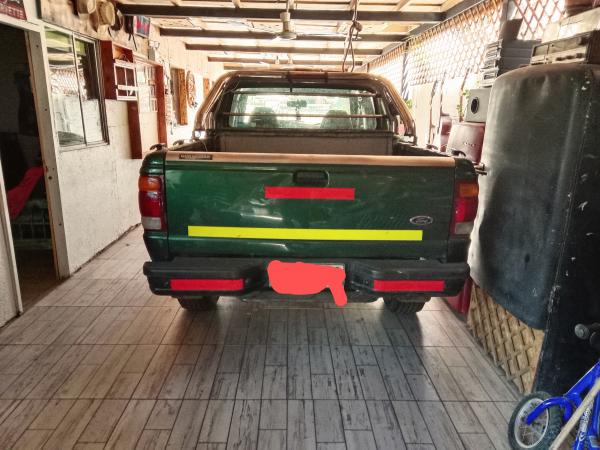 VENDO CAMIONETA FORD RANGER 