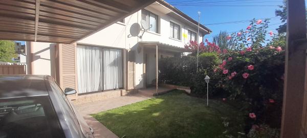 VENDO PROPIEDAD CENTRO SANTA CRUZ APTA PARA NEGOCI
