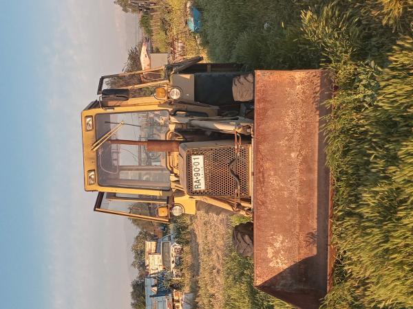 VENDO RETROEXCAVADORA