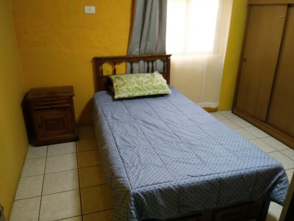 ARRIENDO PIEZA A VARÓN SOLO QUE TRABAJE