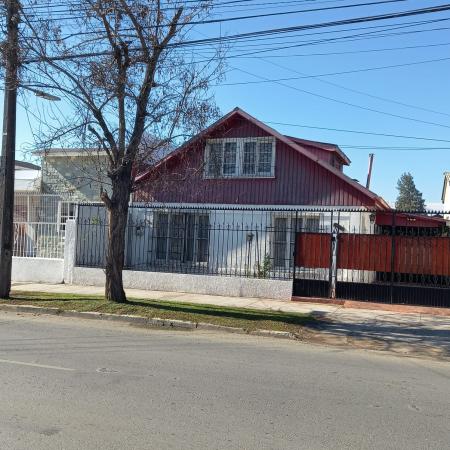VENDO CASA EN BARRIO RESIDENCIAL 19 1/2 GRAN AV.