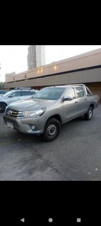 VENDO CAMIONETA MARCA TOYOTA HILUX AÑOS 2018