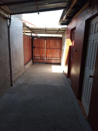 VENDO CASA EN AV CENTRAL EN RENCA, AL CONTADO 
