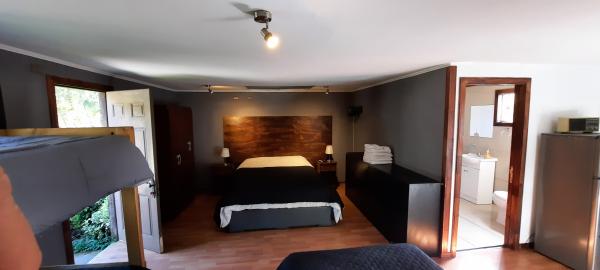 ARRIENDO CASA MONOAMBIENTE AÑO CORRIDO