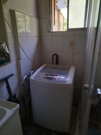 ARRIENDO AMPLIA HABITACIÓN 