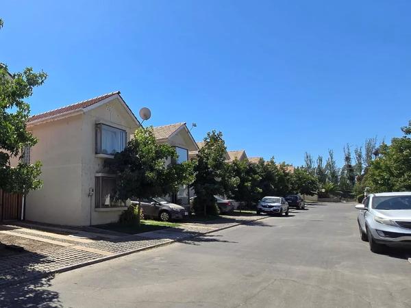 SE VENDE CASA EN CONDOMINIO TALAGANTE