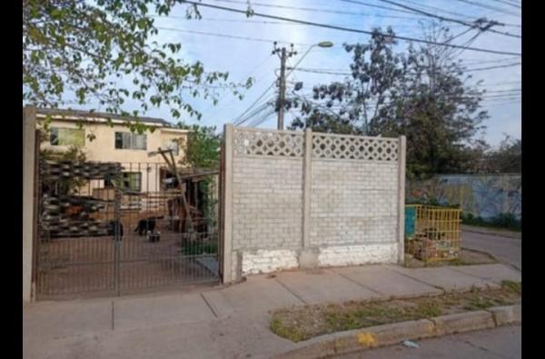 VENDO CASA ESQUINA EN PEÑAFLOR.