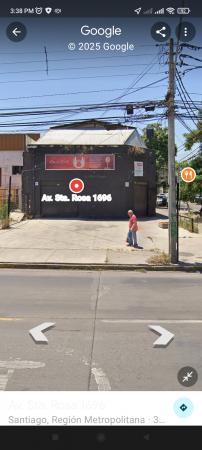 ARRIENDO AMPLIO LOCAL ESQUINA